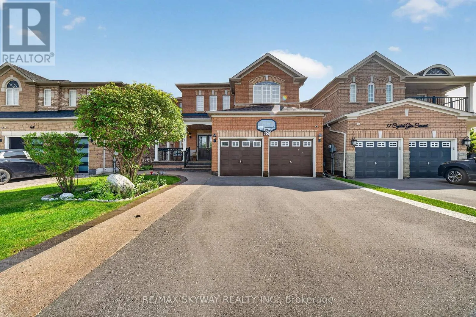 59 CRYSTAL GLEN CRESCENT