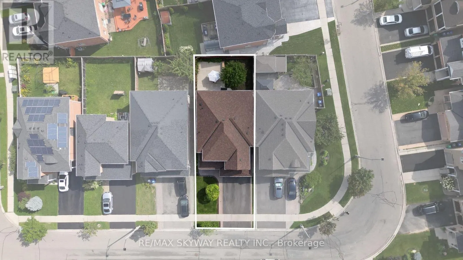 59 CRYSTAL GLEN CRESCENT