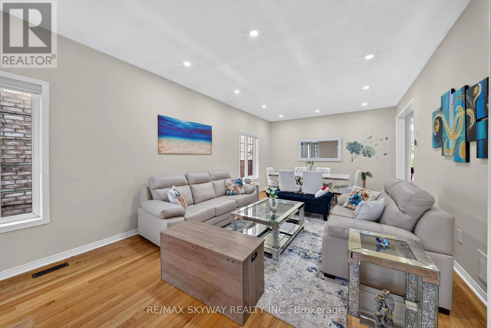59 CRYSTAL GLEN CRESCENT