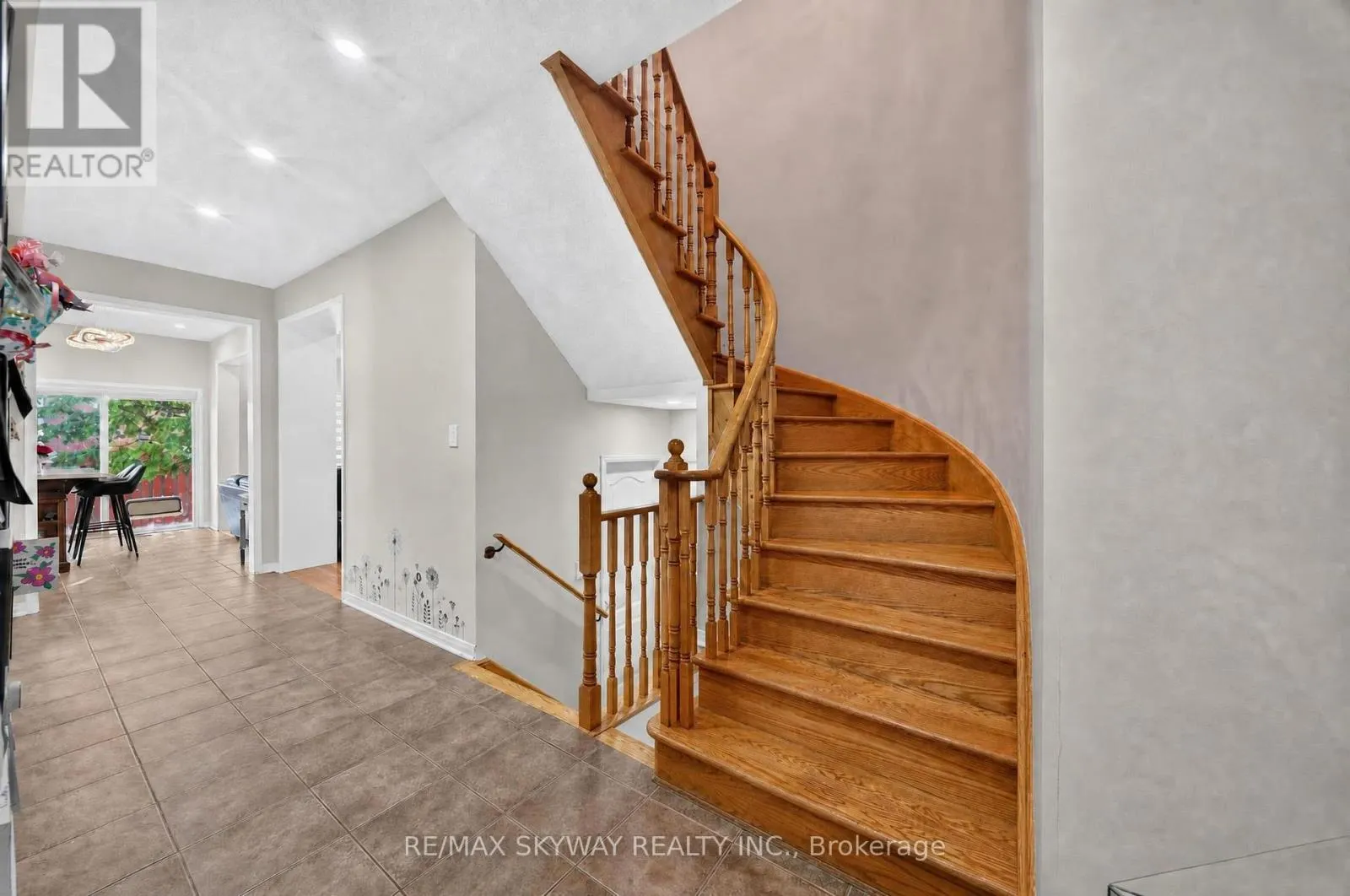 59 CRYSTAL GLEN CRESCENT