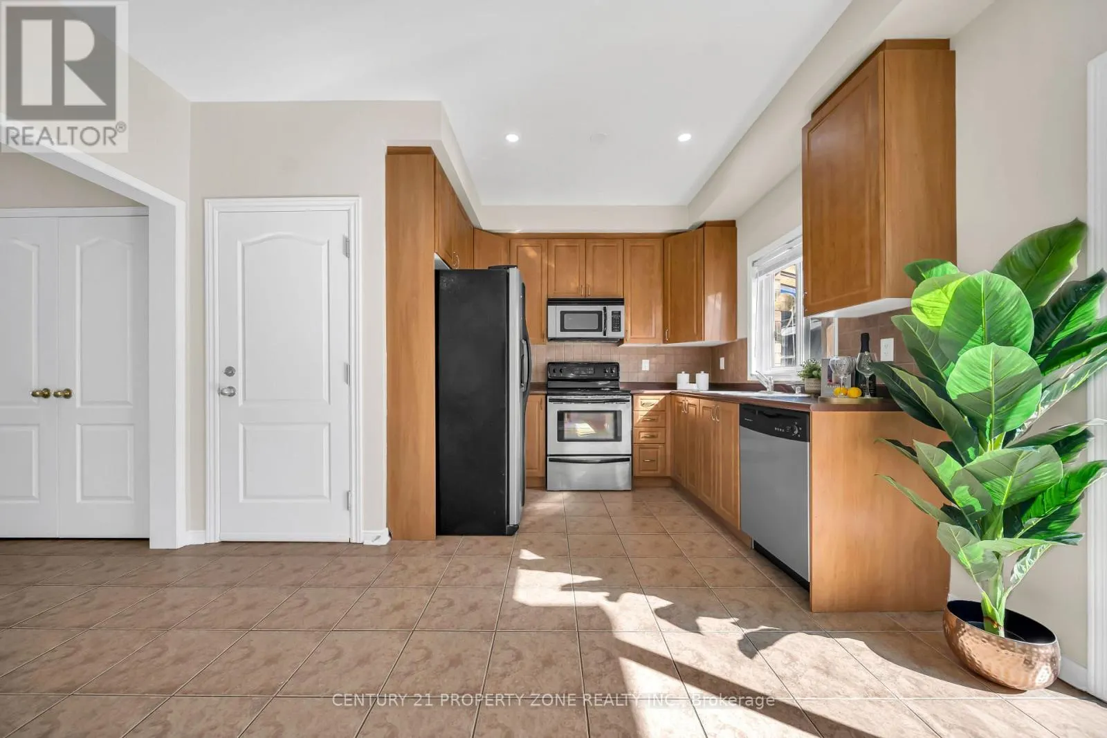 5 SENWOOD STREET