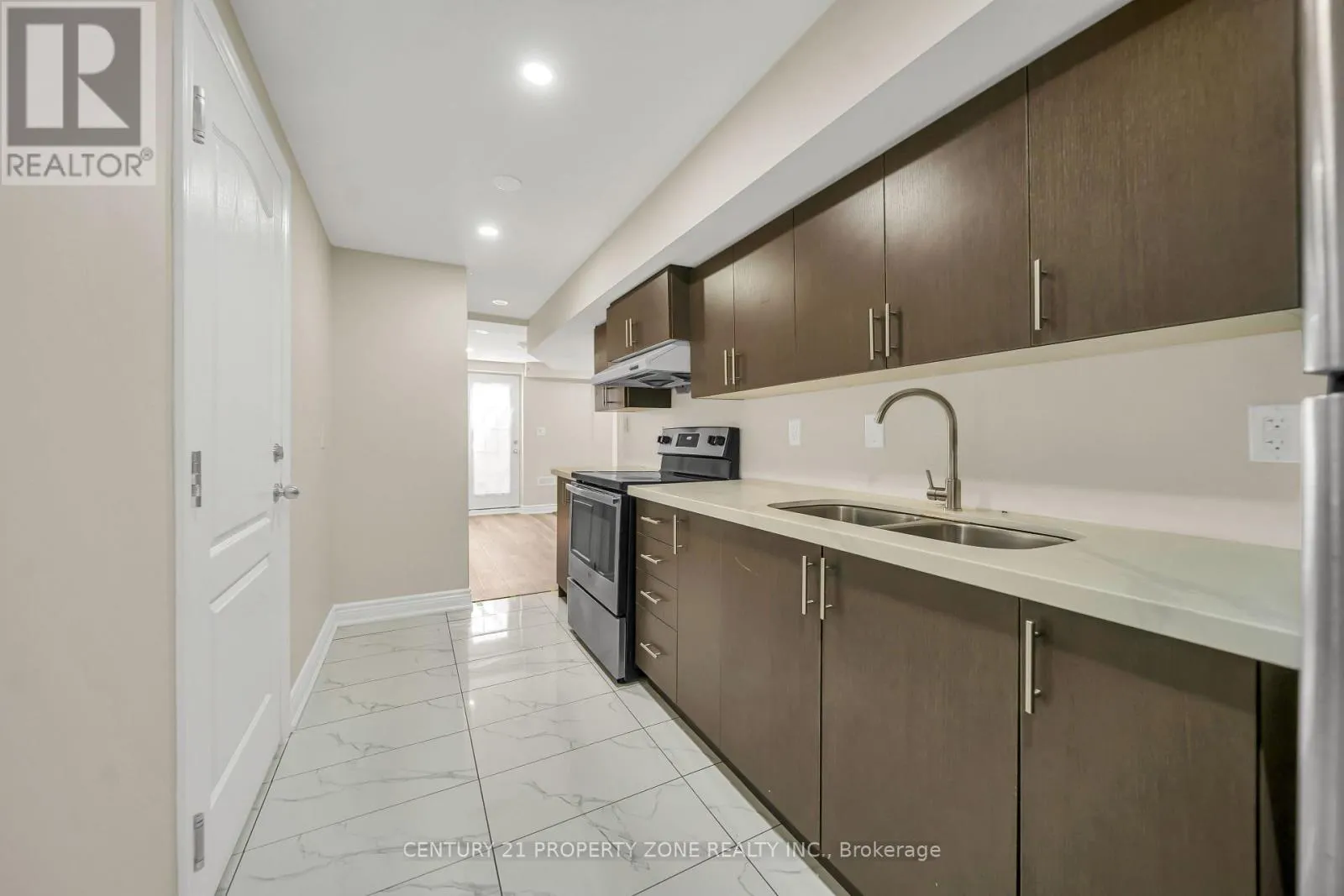 5 SENWOOD STREET