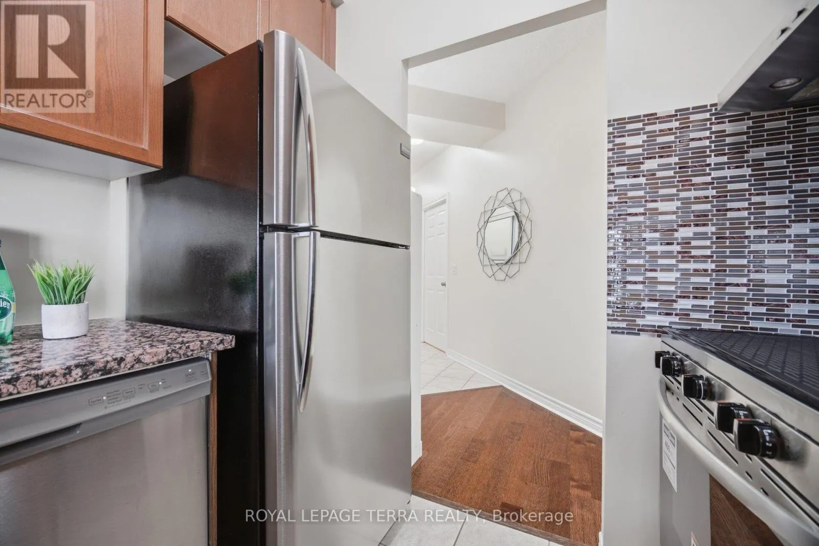 1011 - 2379 CENTRAL PARK DRIVE