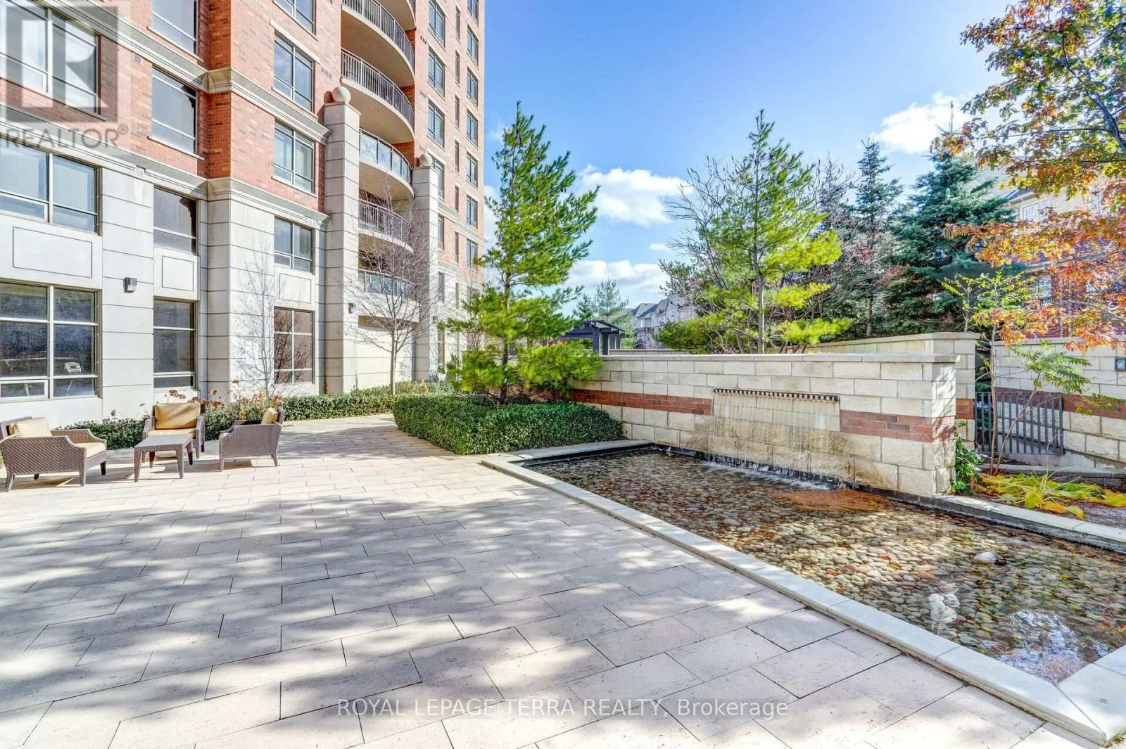1011 - 2379 CENTRAL PARK DRIVE