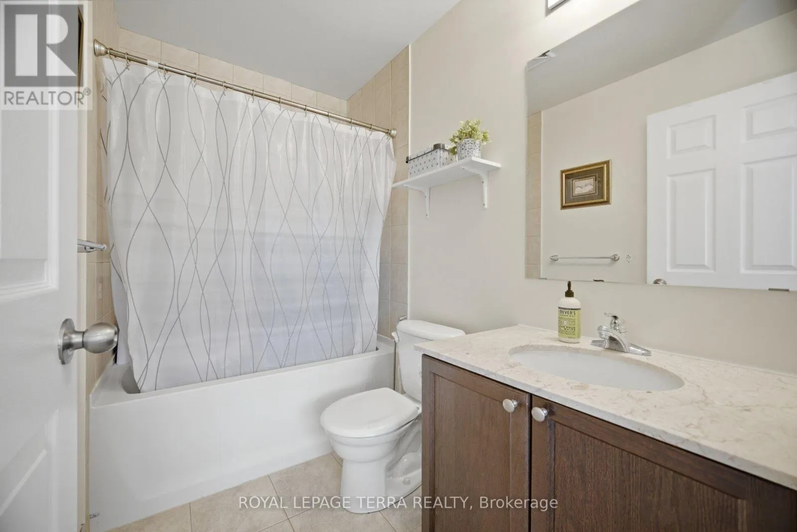 1011 - 2379 CENTRAL PARK DRIVE