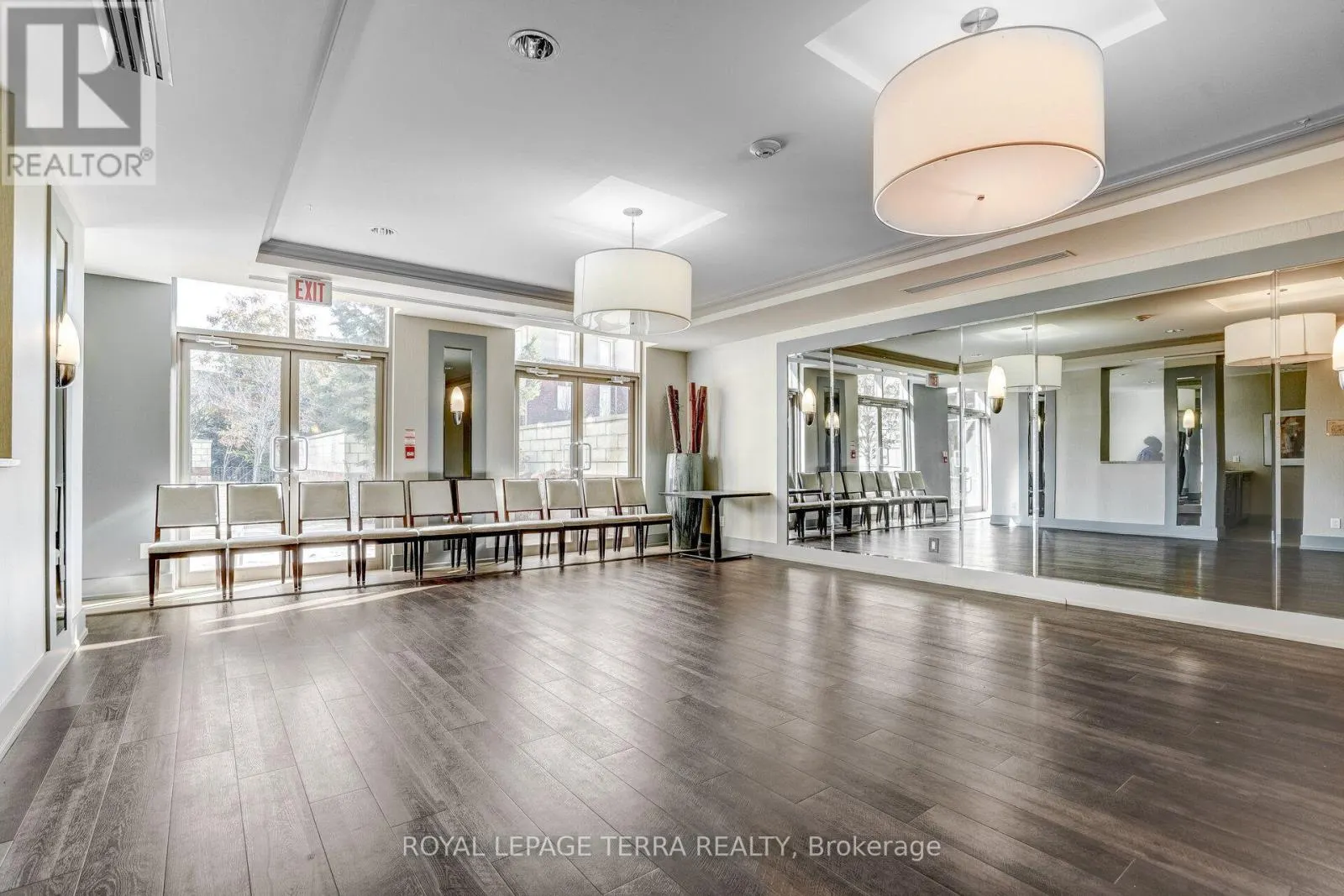 1011 - 2379 CENTRAL PARK DRIVE