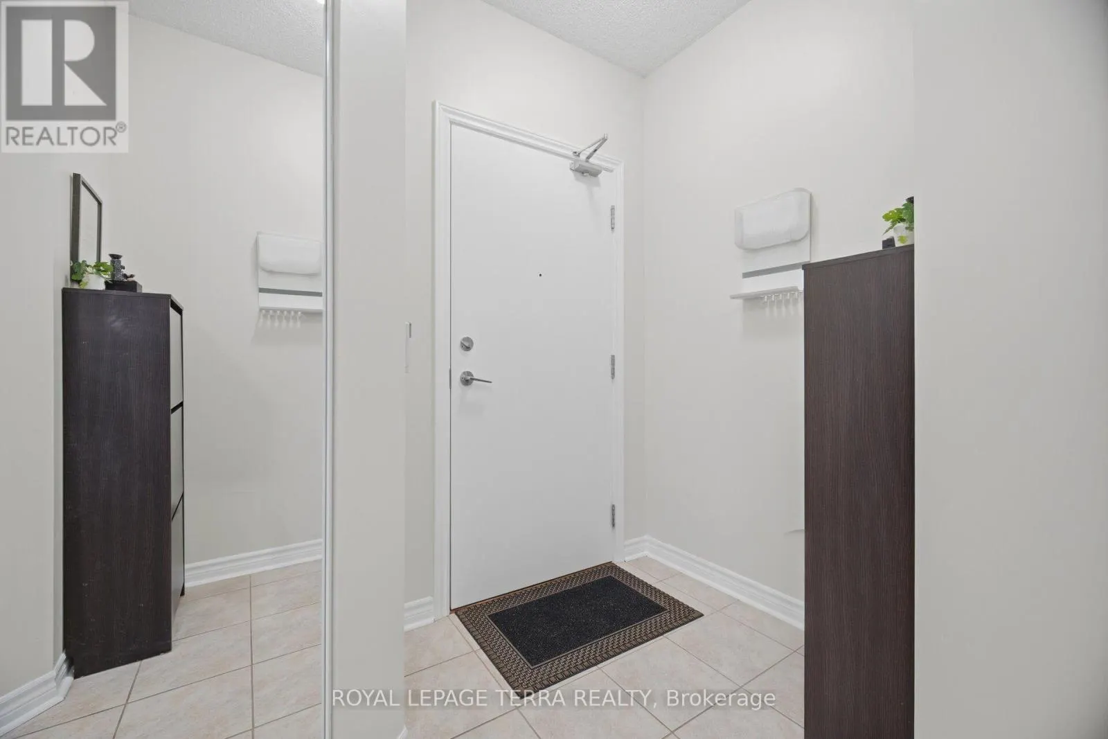 1011 - 2379 CENTRAL PARK DRIVE
