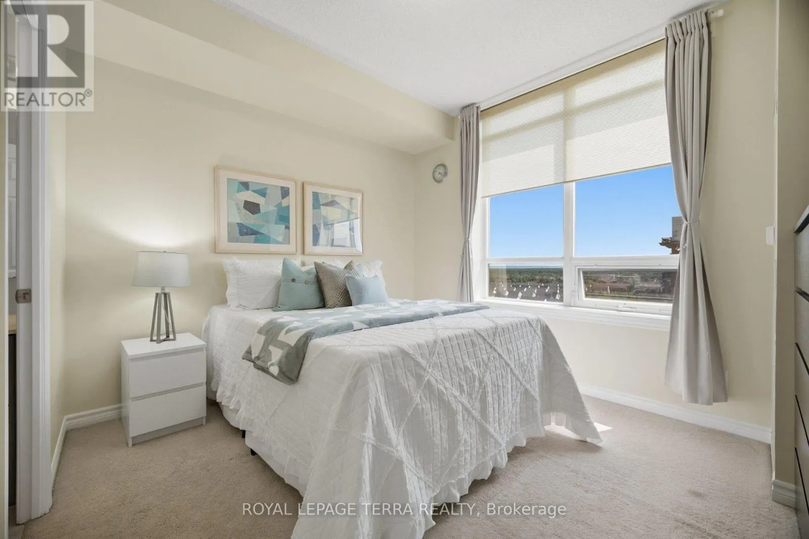 1011 - 2379 CENTRAL PARK DRIVE