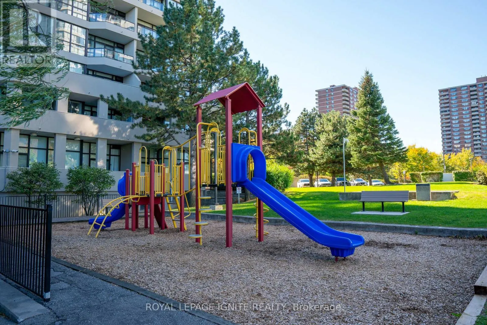 1010 - 5 ROWNTREE ROAD