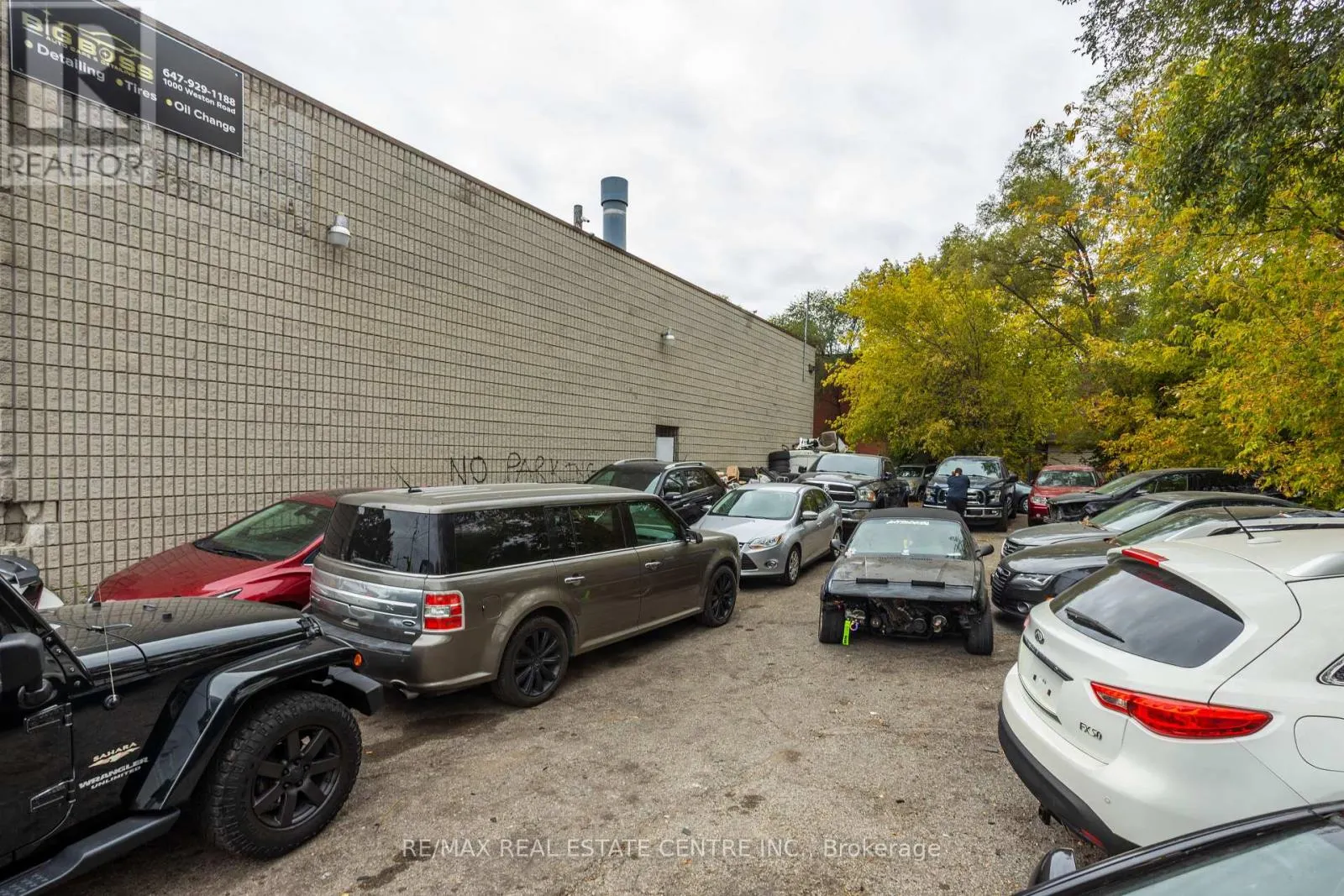 1000 WESTON ROAD
