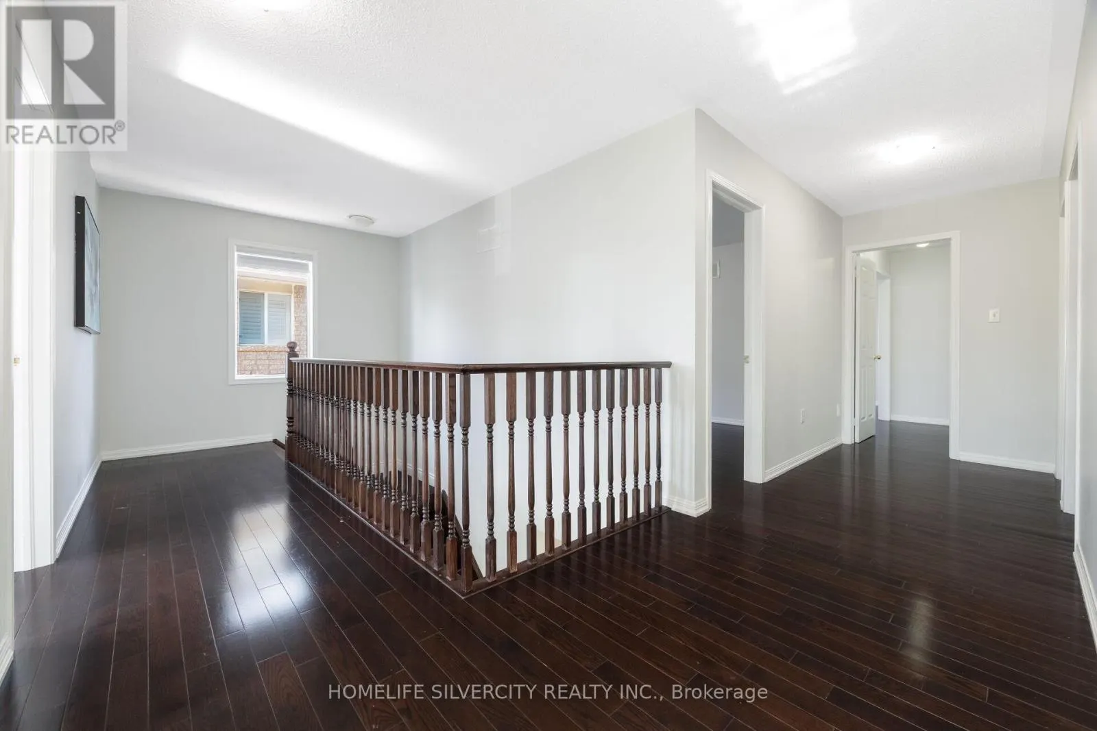 25 VAN HOOF CRESCENT