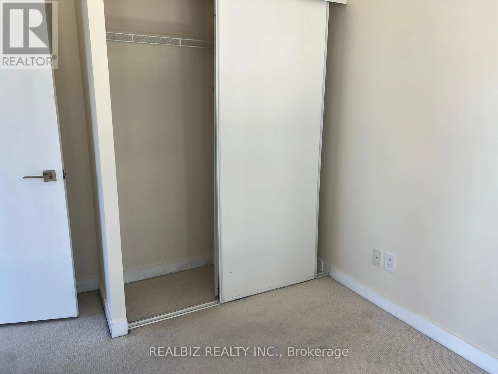 805 - 4011 BRICKSTONE MEWS E