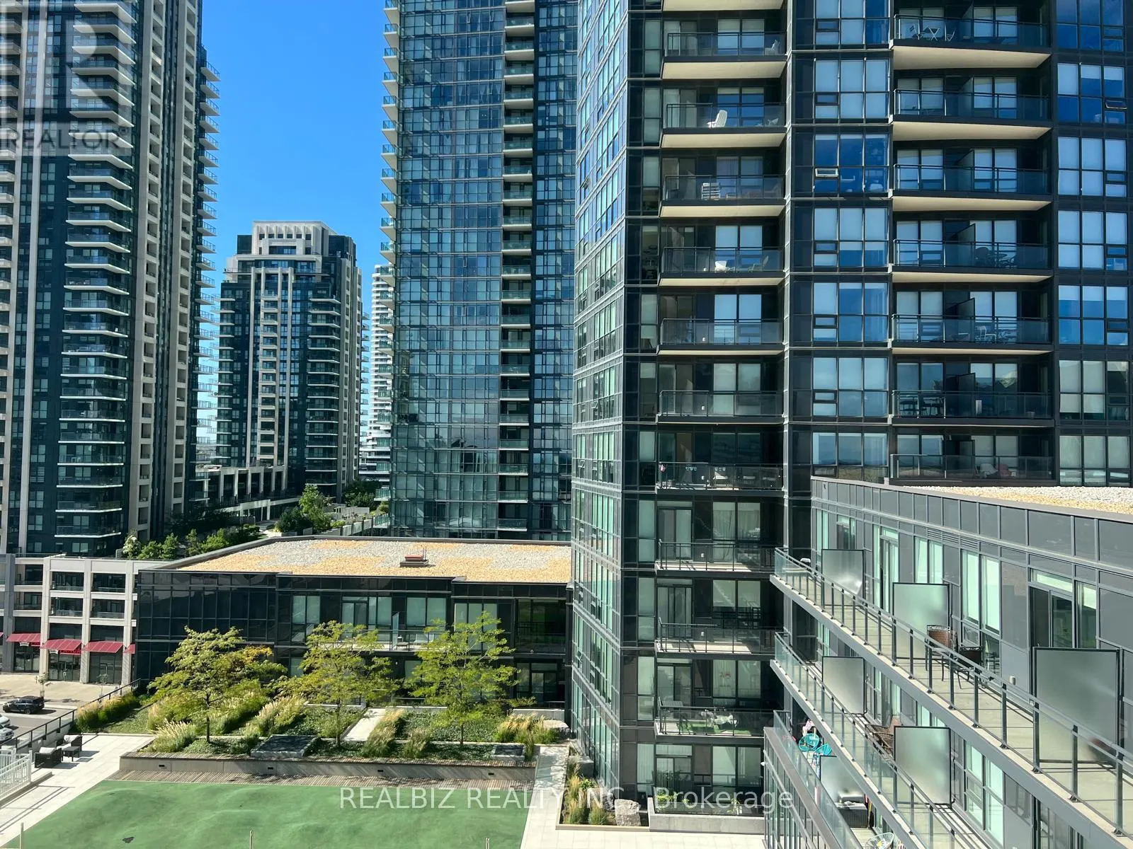 805 - 4011 BRICKSTONE MEWS E