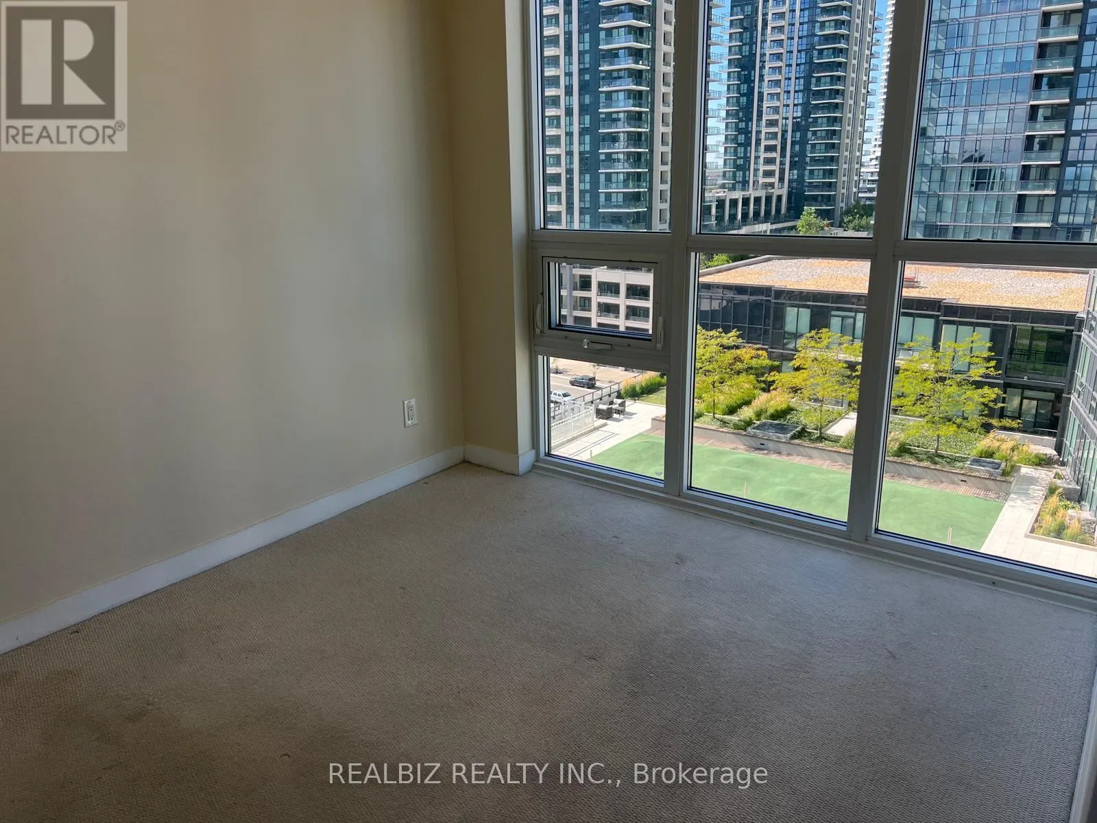 805 - 4011 BRICKSTONE MEWS E