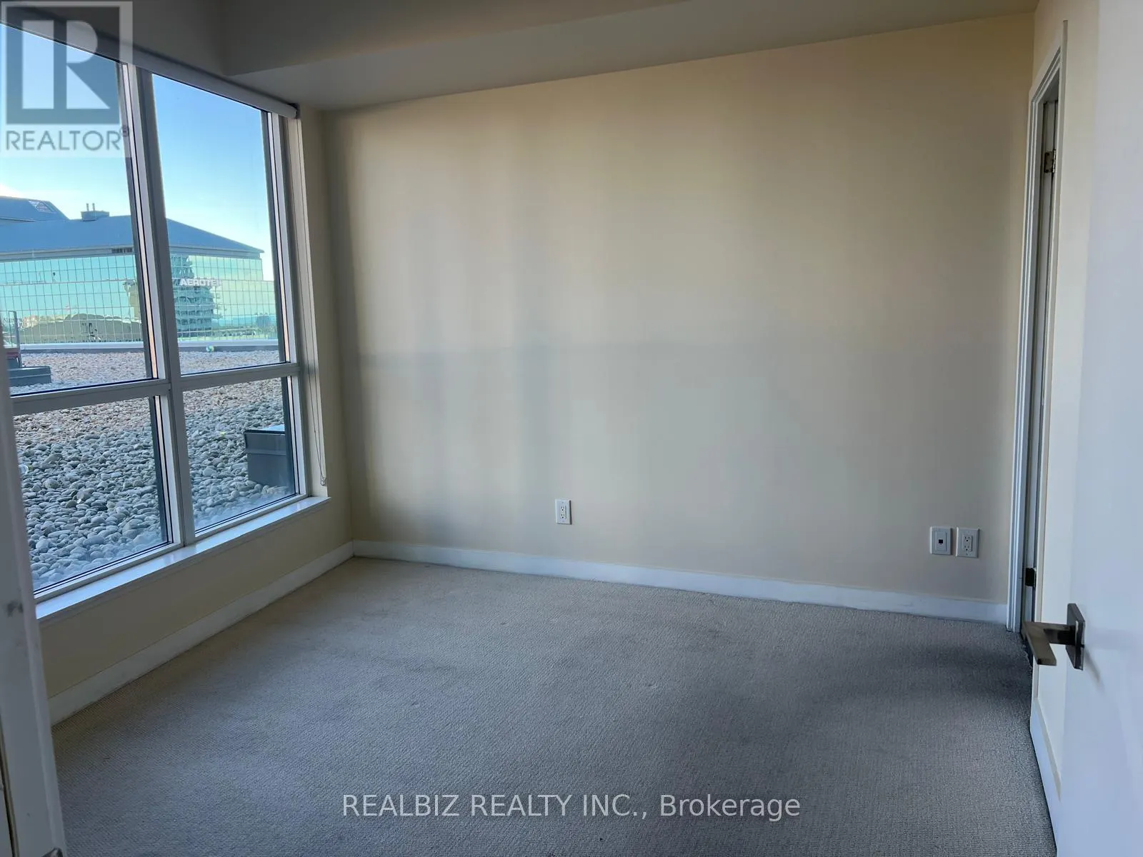 805 - 4011 BRICKSTONE MEWS E