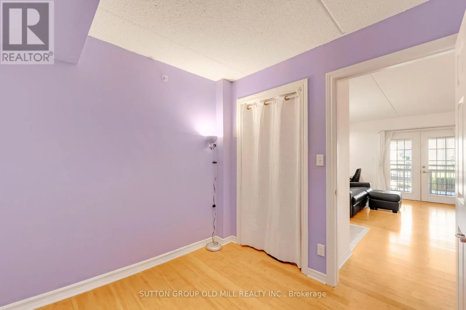 208 - 1470 BISHOPS GATE