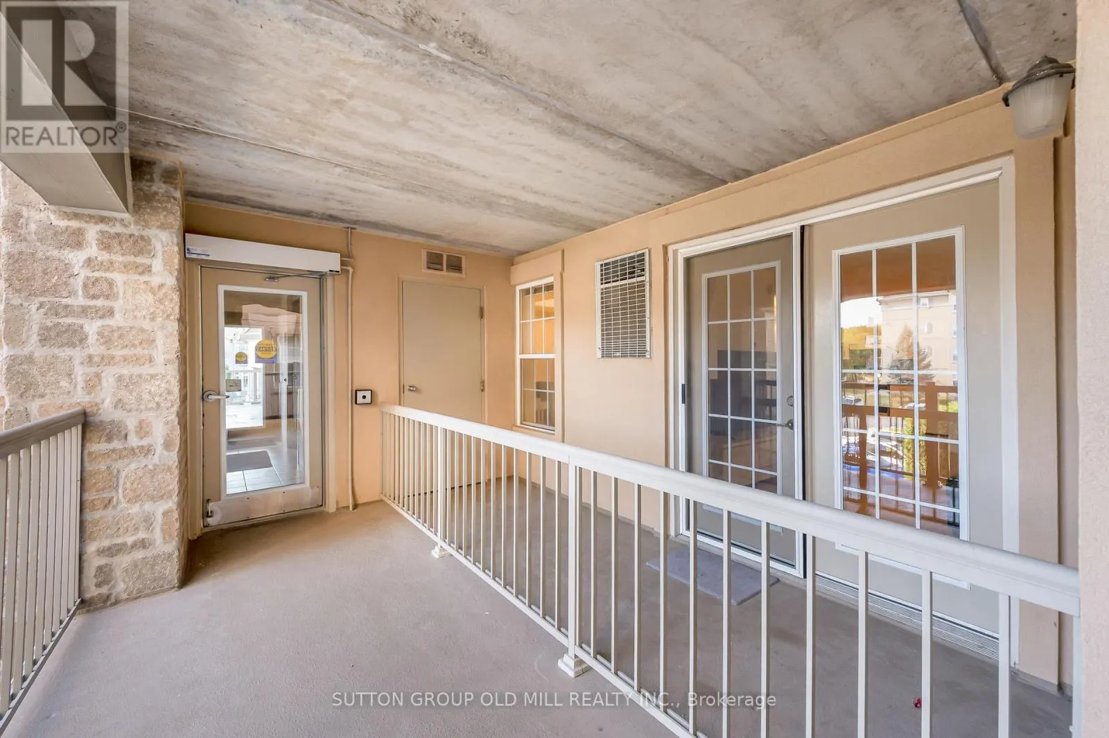 208 - 1470 BISHOPS GATE
