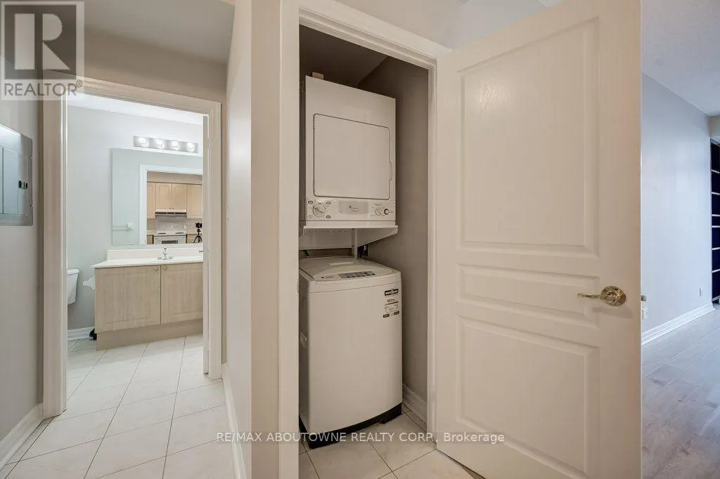 403 - 80 PORT STREET E