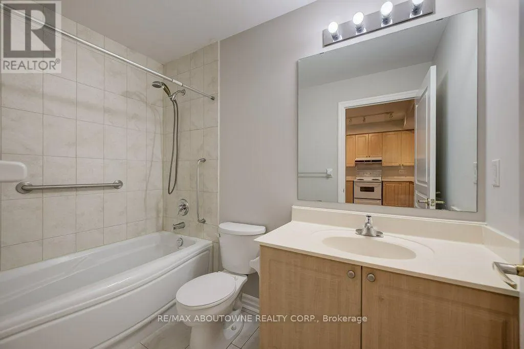 403 - 80 PORT STREET E