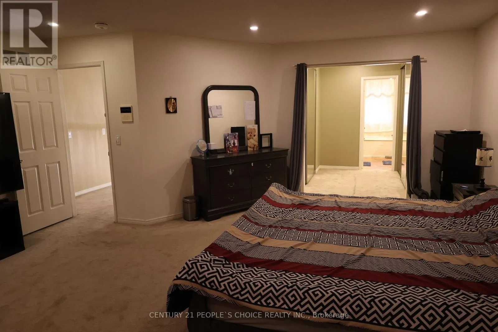 22 NOVELLA PLACE
