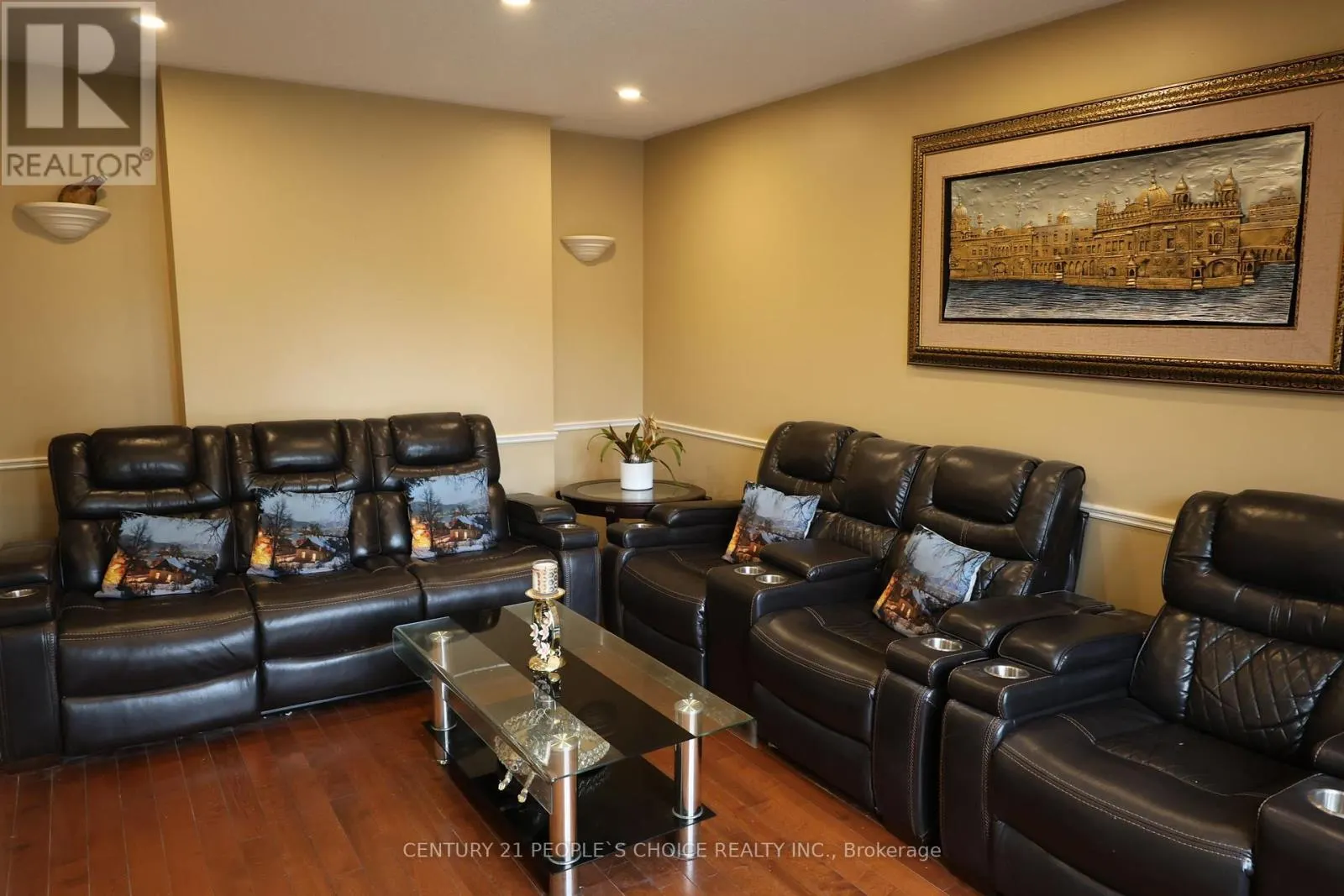22 NOVELLA PLACE