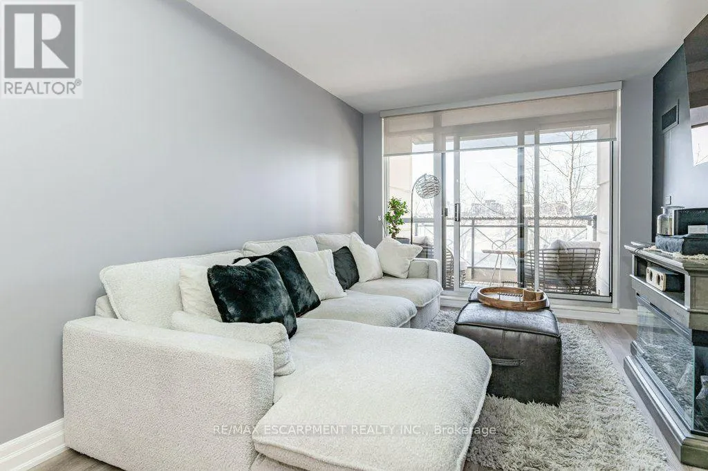 209 - 2391 CENTRAL PARK DRIVE