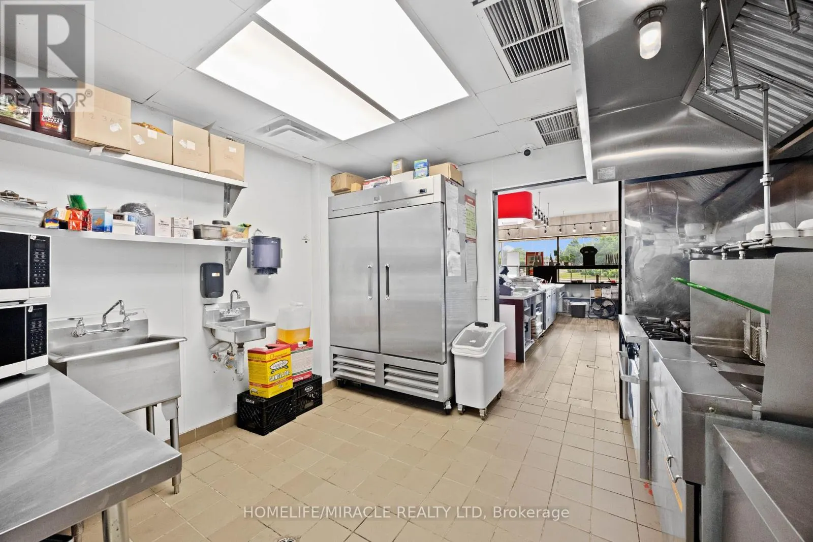 2600 WESTON ROAD
