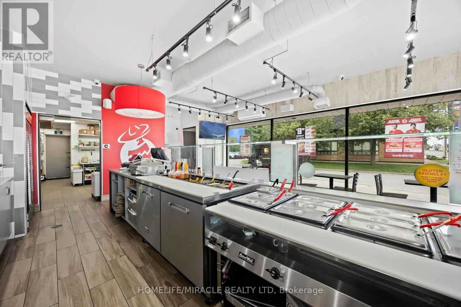 2600 WESTON ROAD