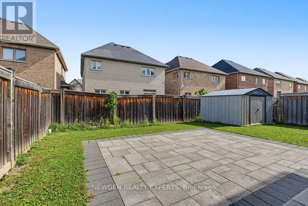 43 LONE ROCK CIRCLE