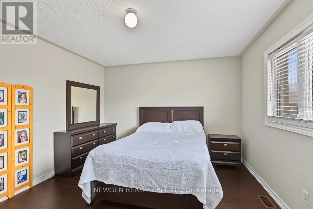 43 LONE ROCK CIRCLE