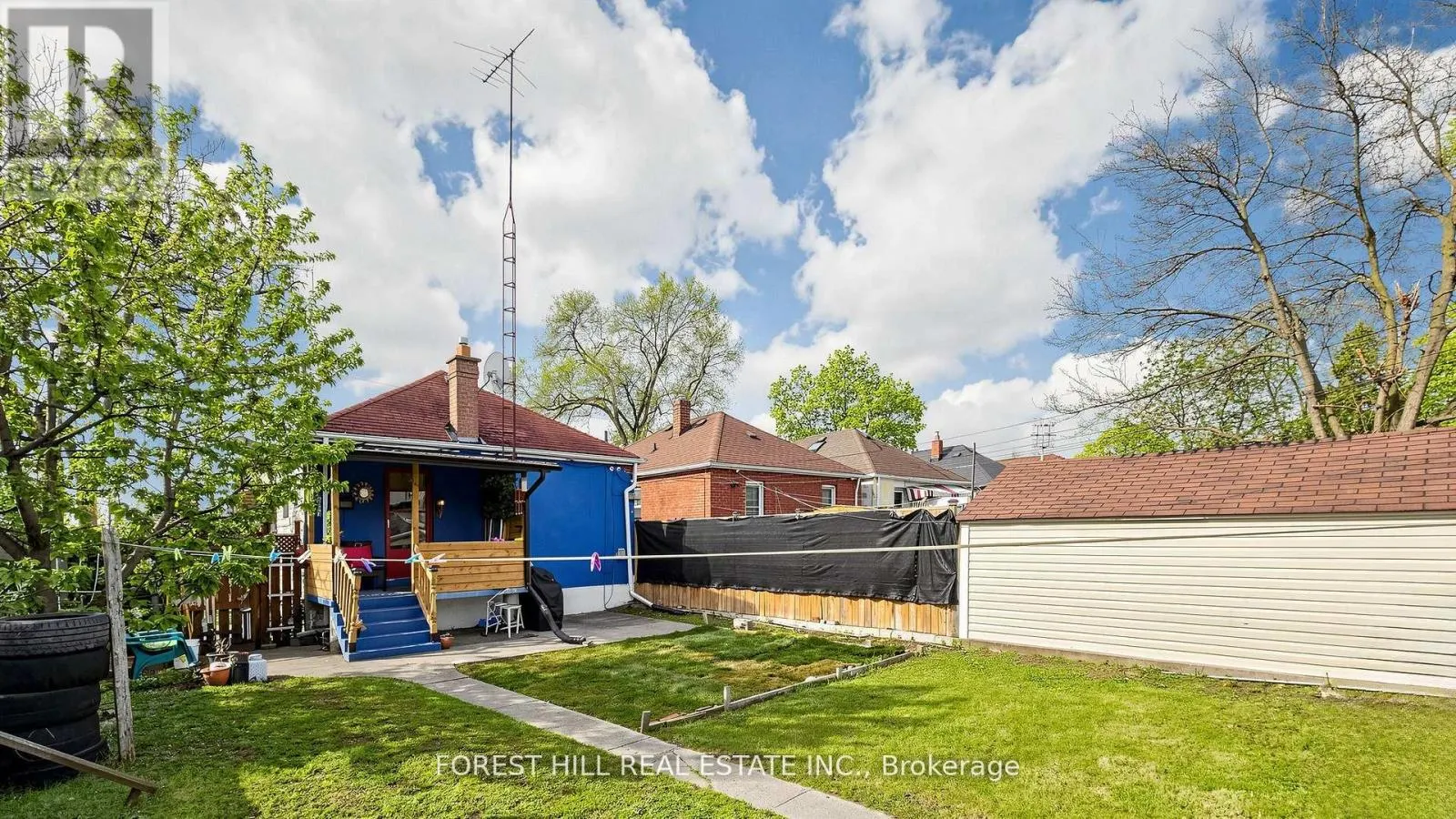 2 ELLINS AVENUE