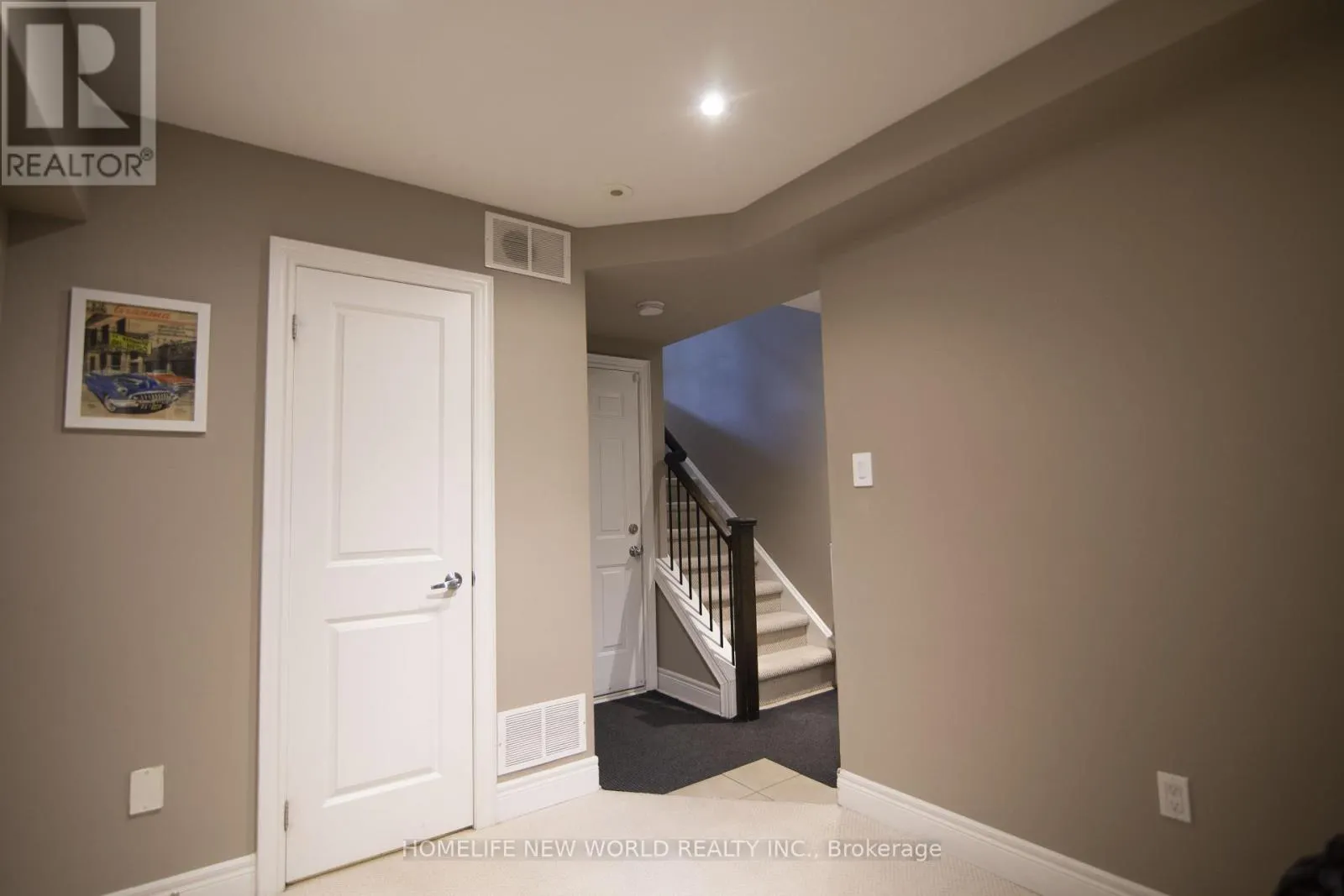 585A OXFORD STREET
