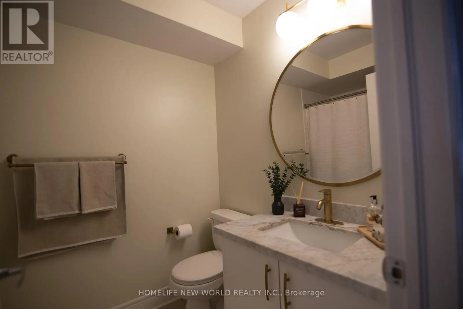 585A OXFORD STREET