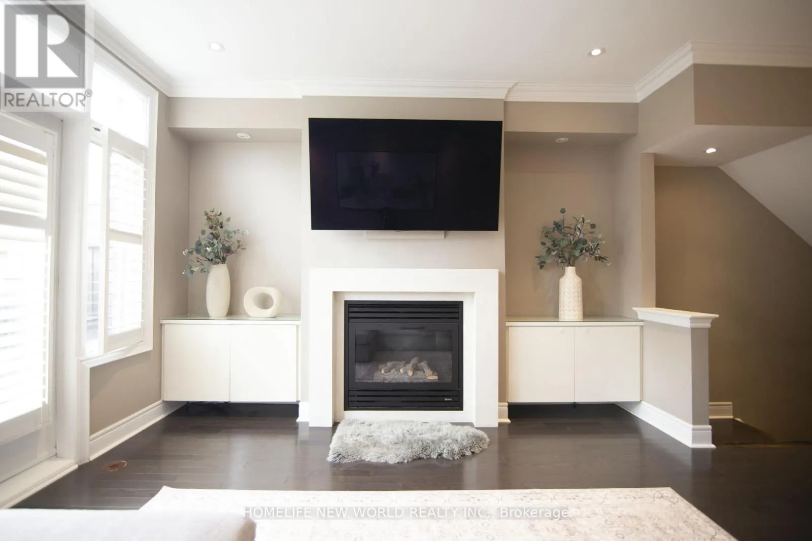 585A OXFORD STREET