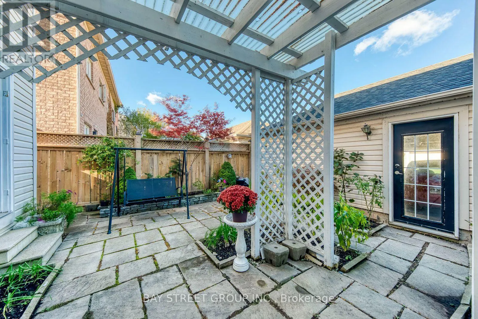 213 LITTLEWOOD DRIVE
