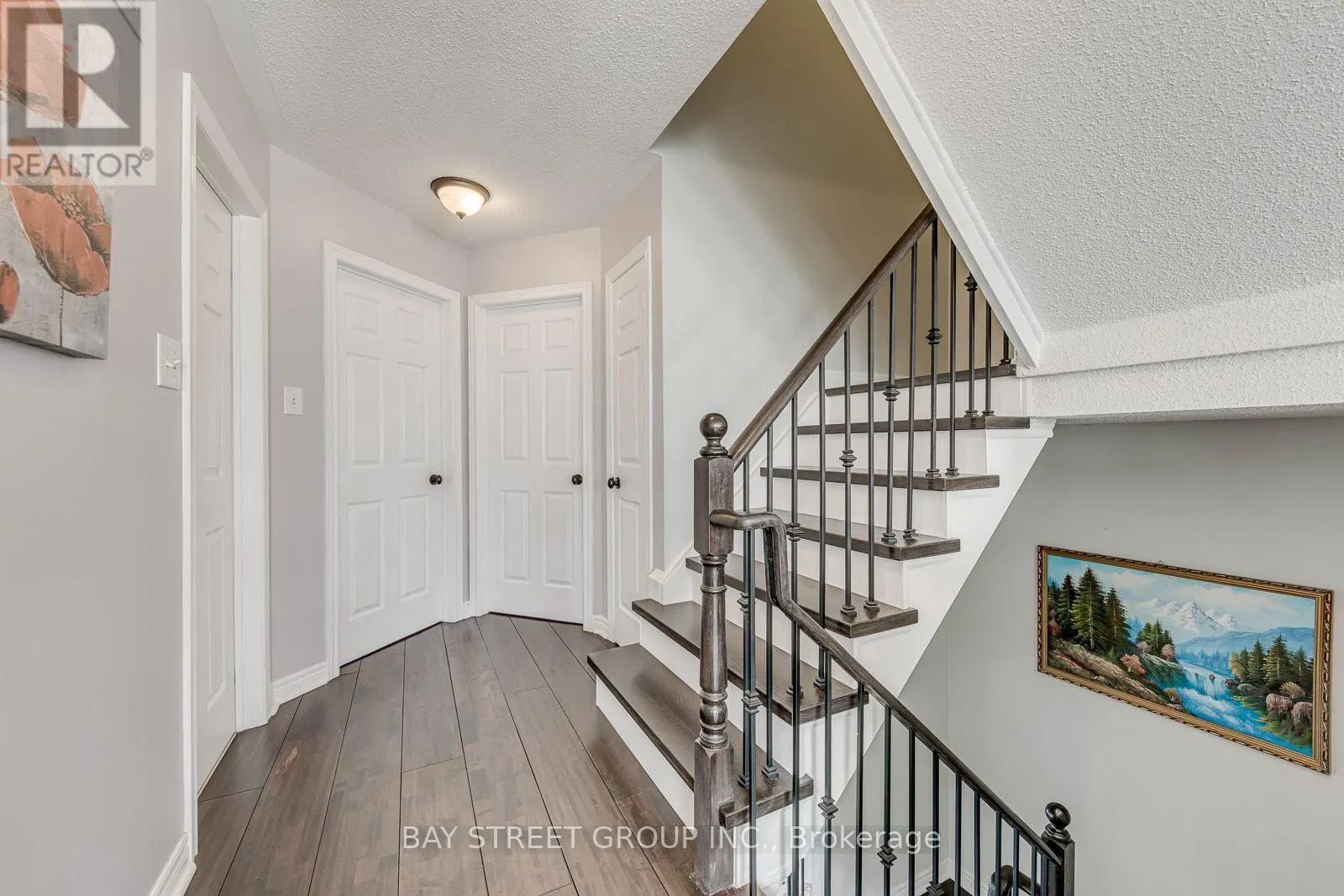 213 LITTLEWOOD DRIVE