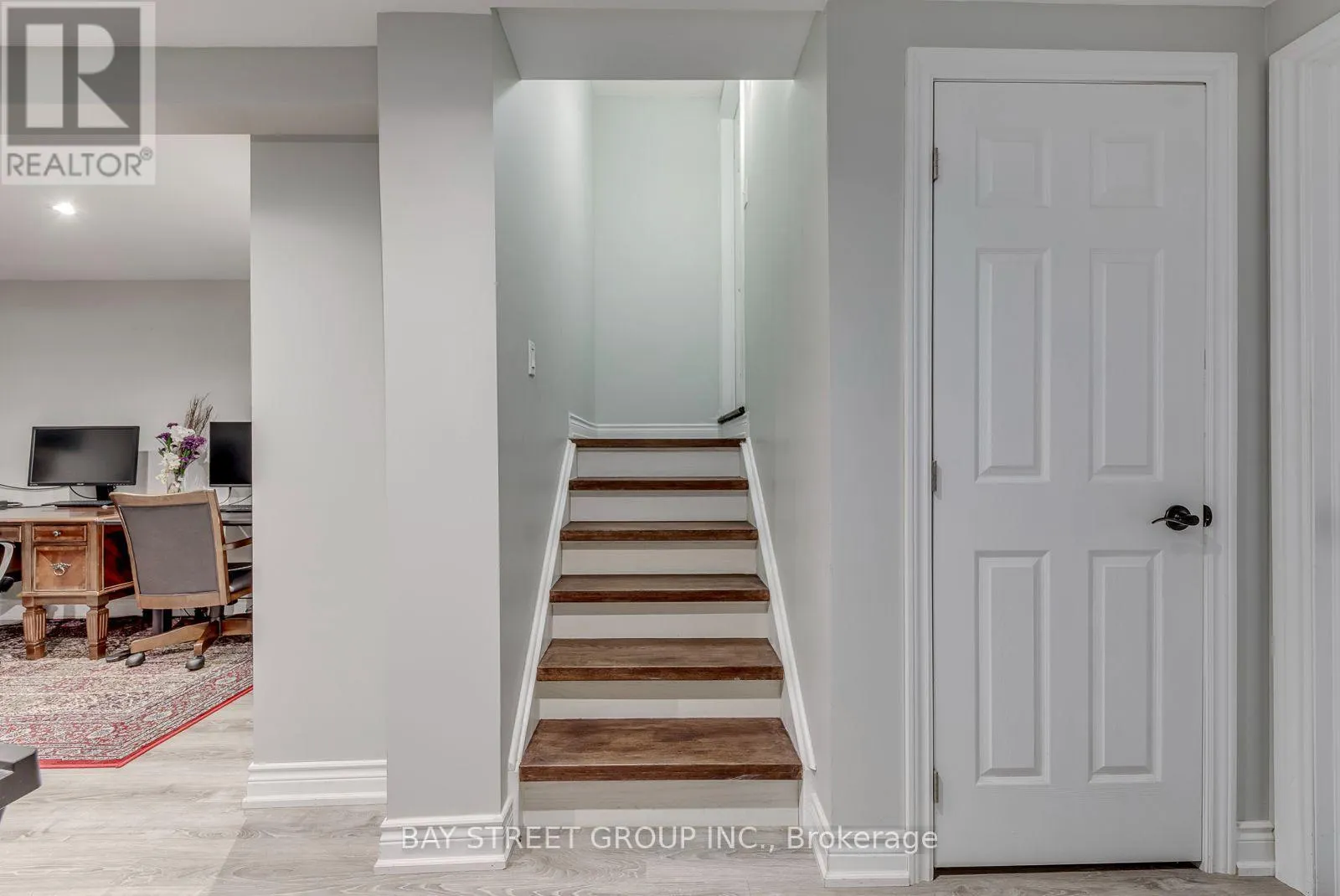 213 LITTLEWOOD DRIVE