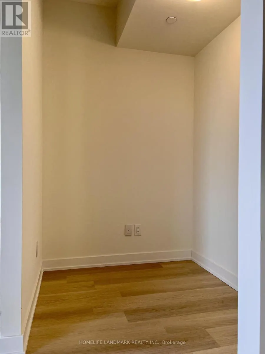 316 - 2825 JANE STREET