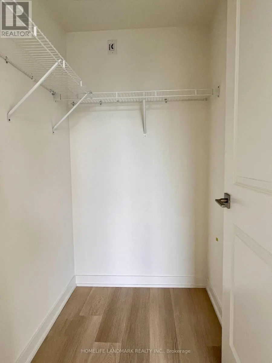 316 - 2825 JANE STREET