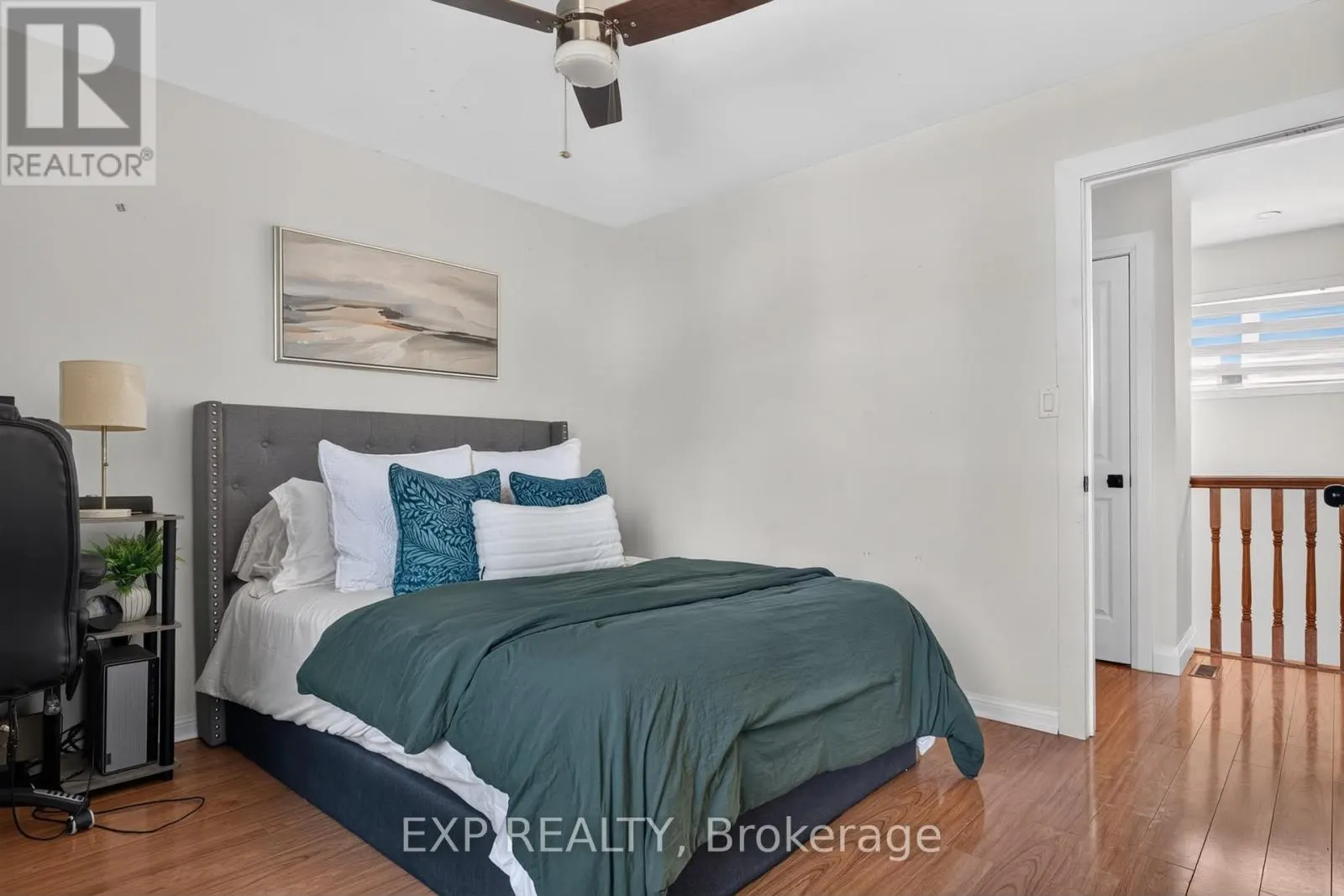 664 DOLBY CRESCENT