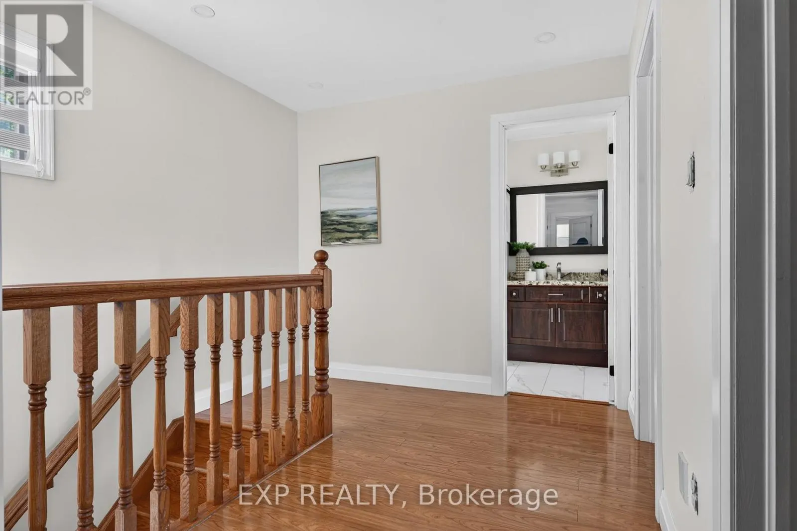 664 DOLBY CRESCENT
