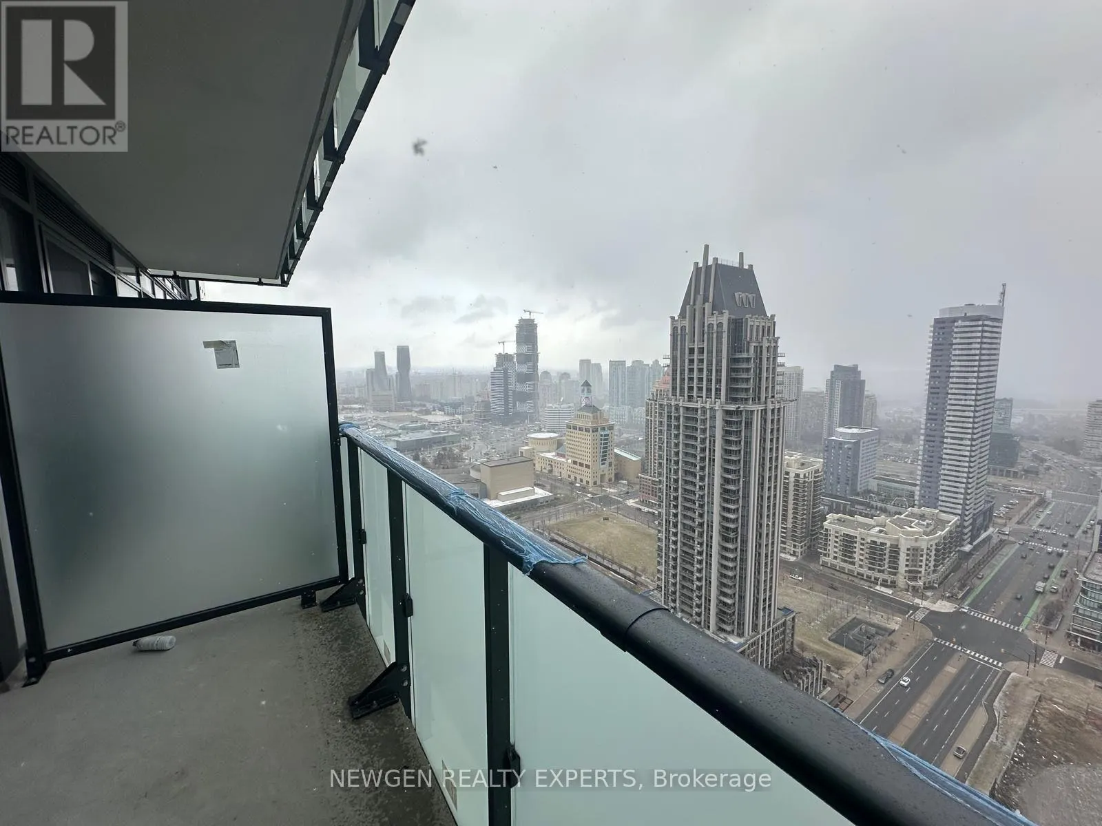3504 - 430 SQUARE ONE DRIVE