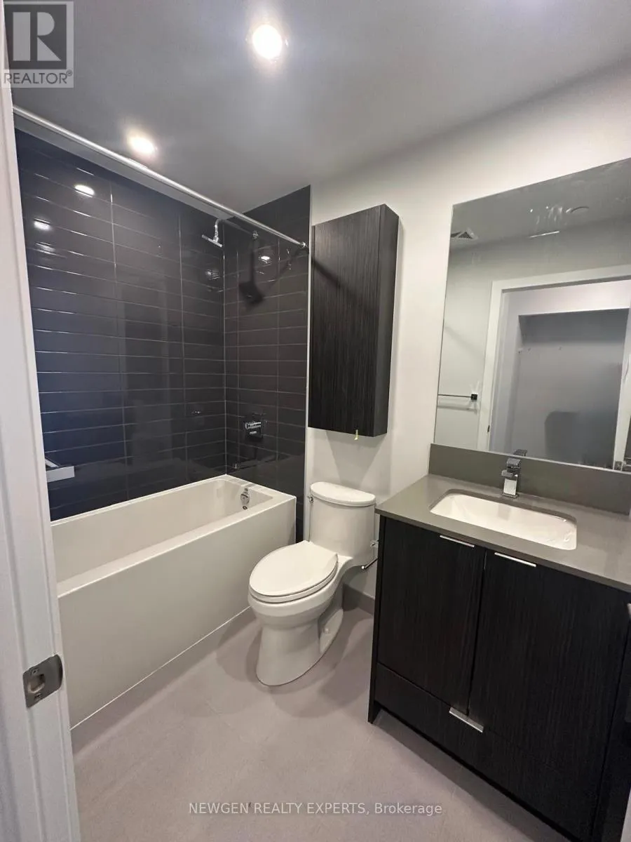 3504 - 430 SQUARE ONE DRIVE