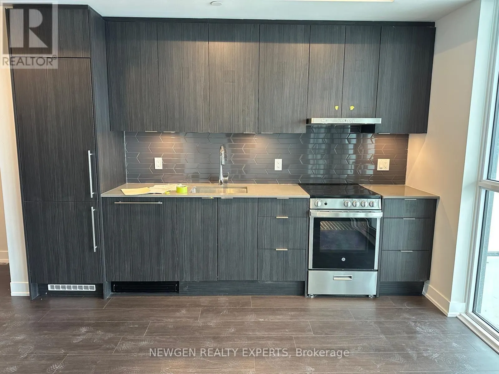 3504 - 430 SQUARE ONE DRIVE