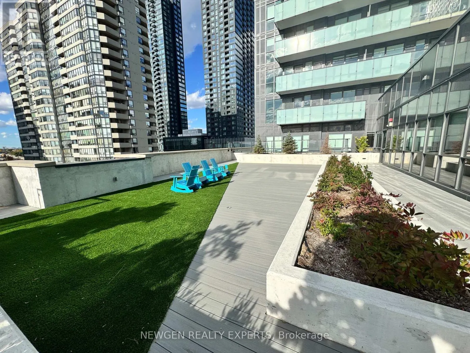 3504 - 430 SQUARE ONE DRIVE