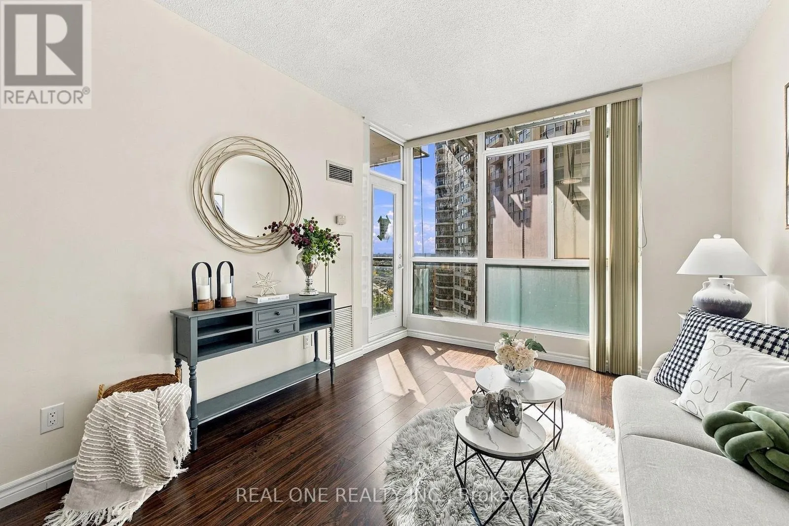1611 - 225 WEBB DRIVE