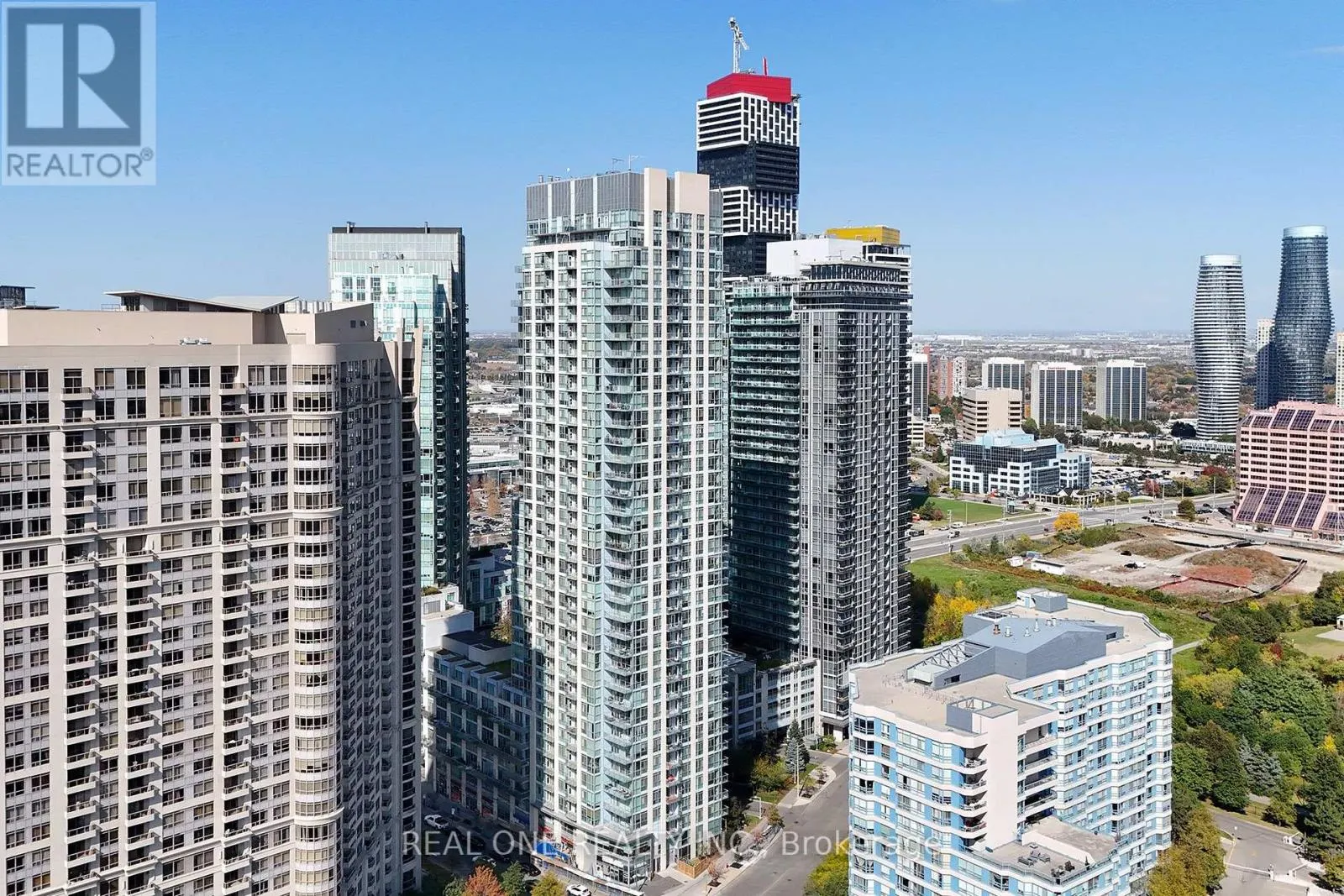 1611 - 225 WEBB DRIVE