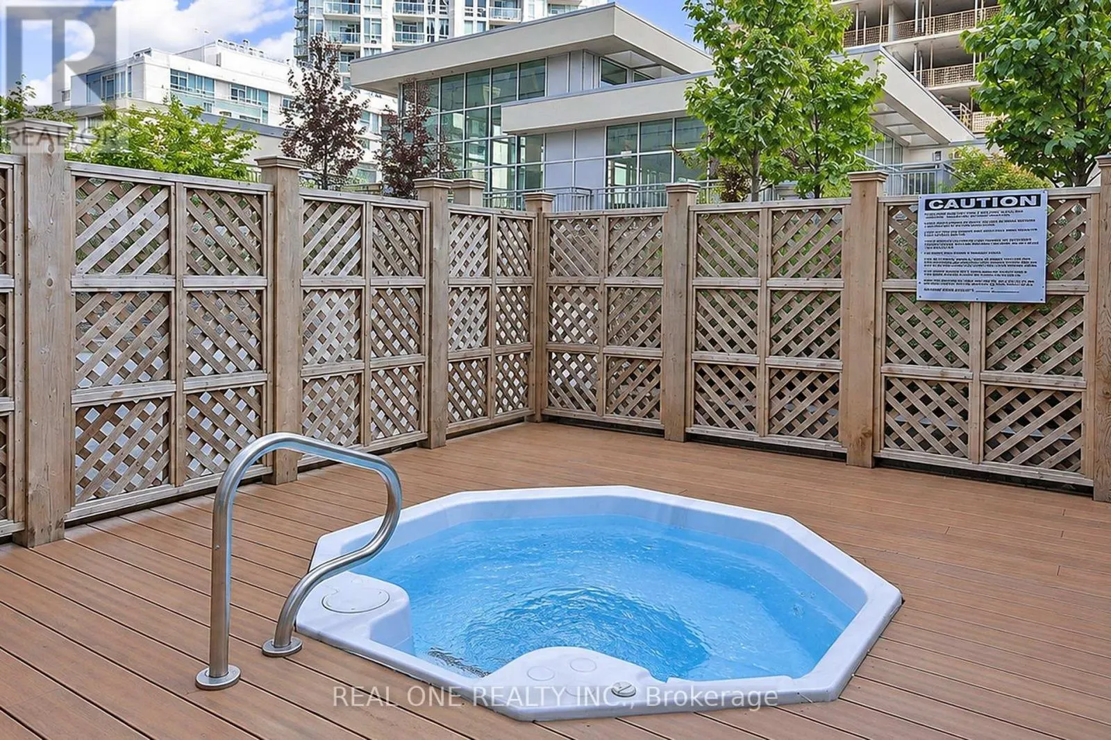 1611 - 225 WEBB DRIVE