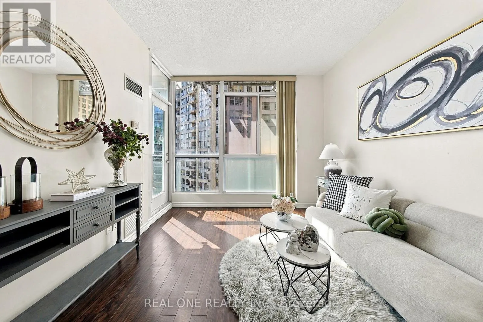 1611 - 225 WEBB DRIVE
