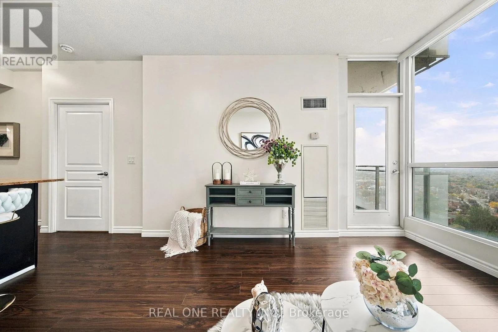 1611 - 225 WEBB DRIVE